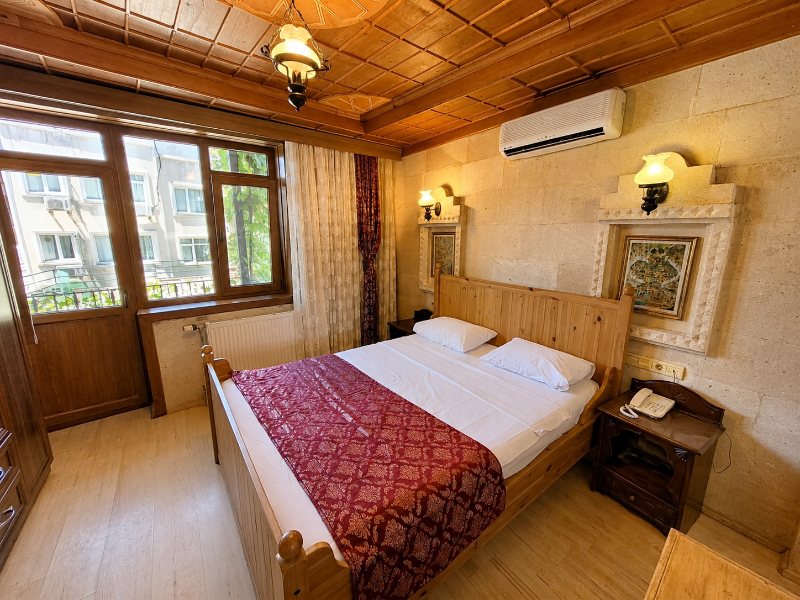 Saruhan Hotel image