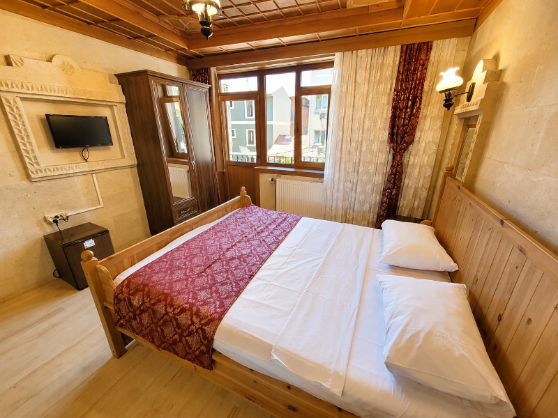 Saruhan Hotel image