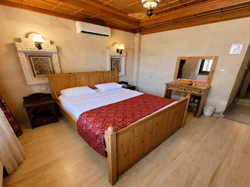Saruhan Hotel image