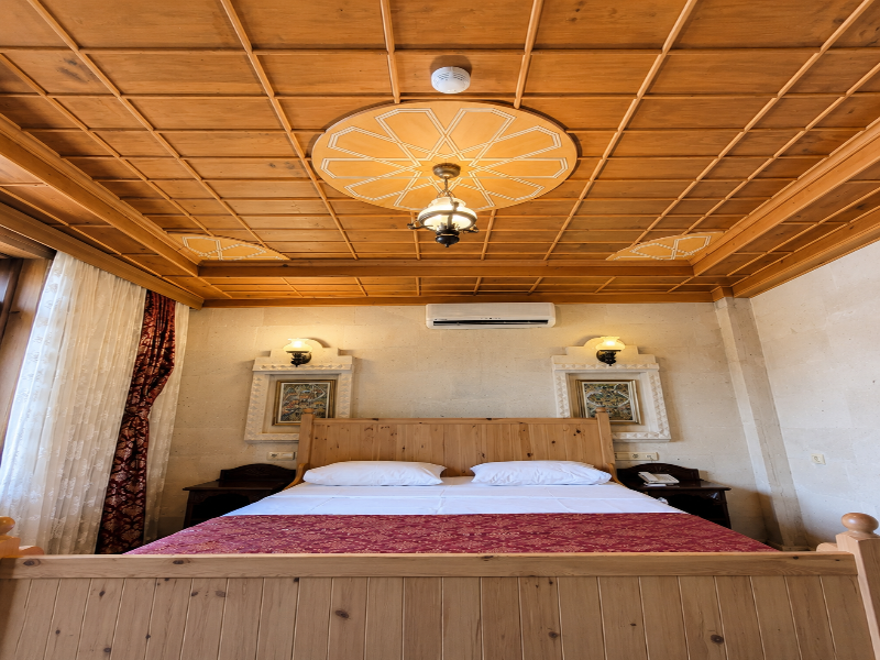 Saruhan Hotel image