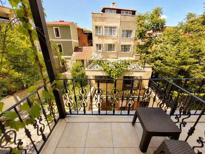 Saruhan Hotel image
