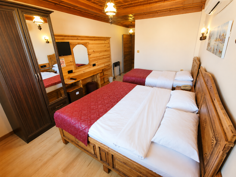 Saruhan Hotel image