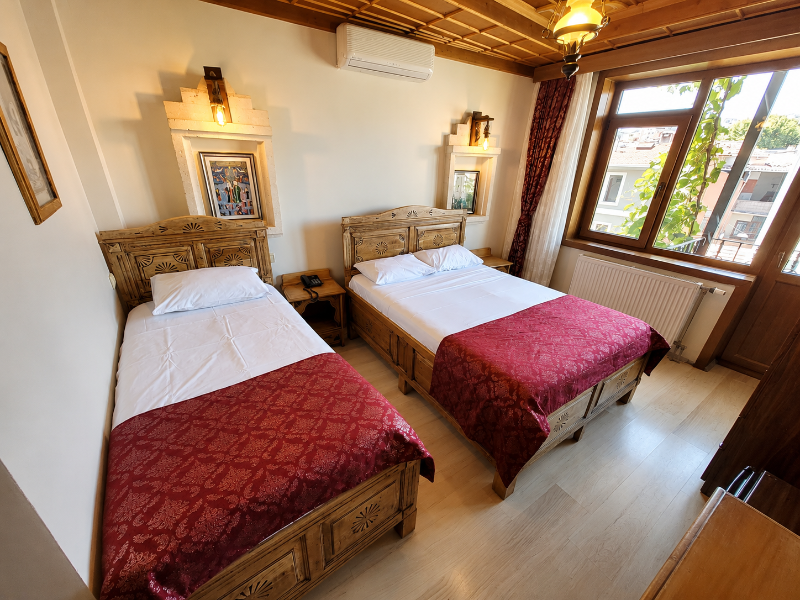 Saruhan Hotel image