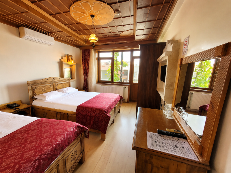 Saruhan Hotel image
