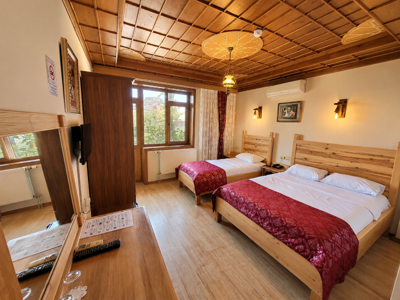 Saruhan Hotel image