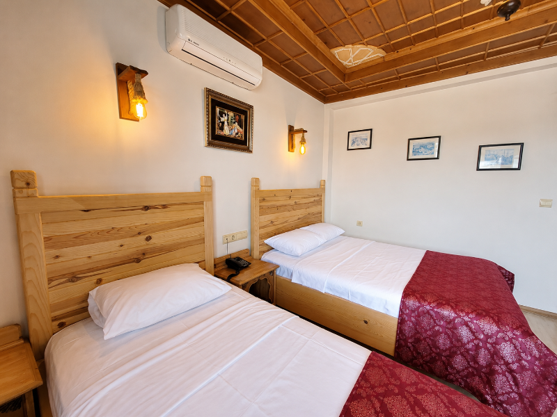 Saruhan Hotel image