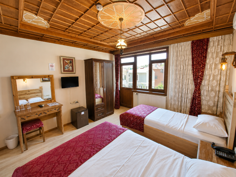 Saruhan Hotel image