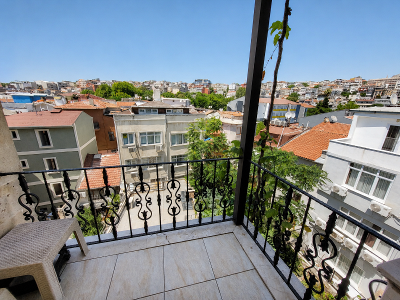 Saruhan Hotel image