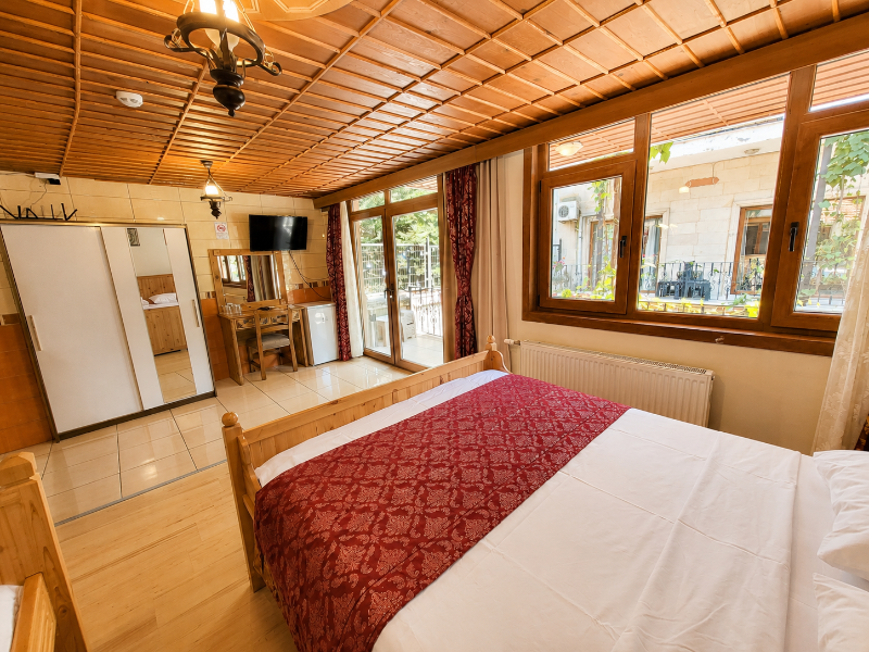 Saruhan Hotel image
