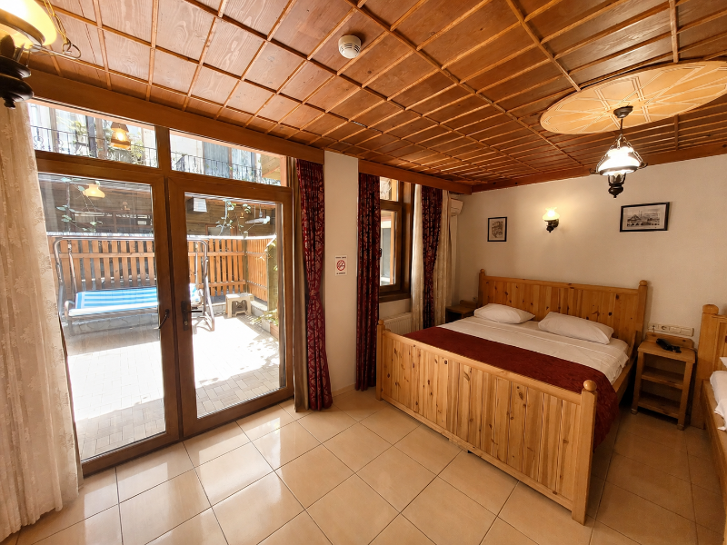 Saruhan Hotel image