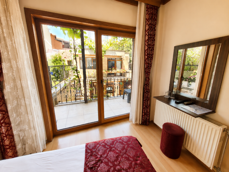 Saruhan Hotel image