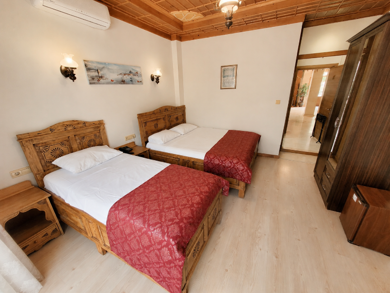 Saruhan Hotel image