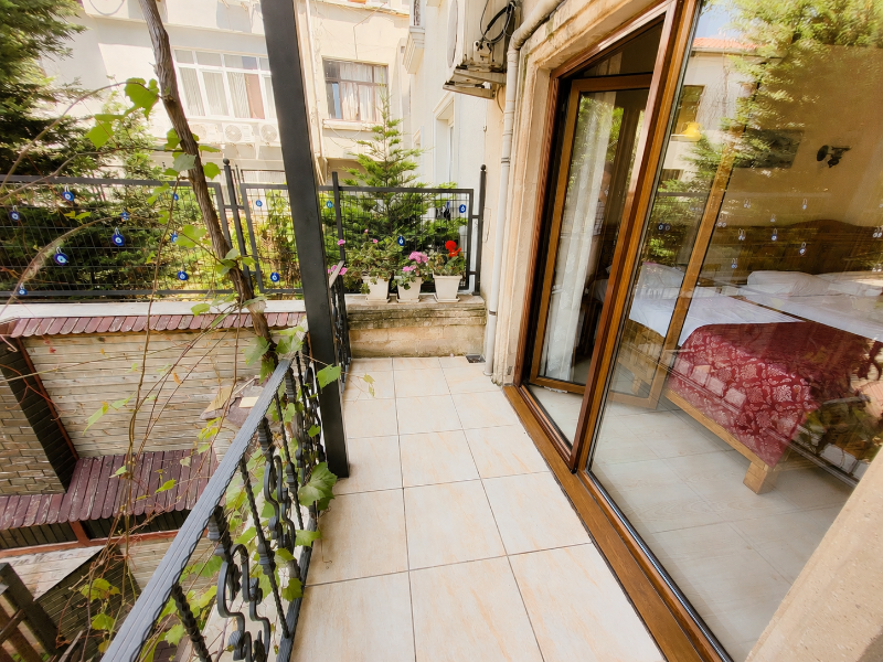 Saruhan Hotel image