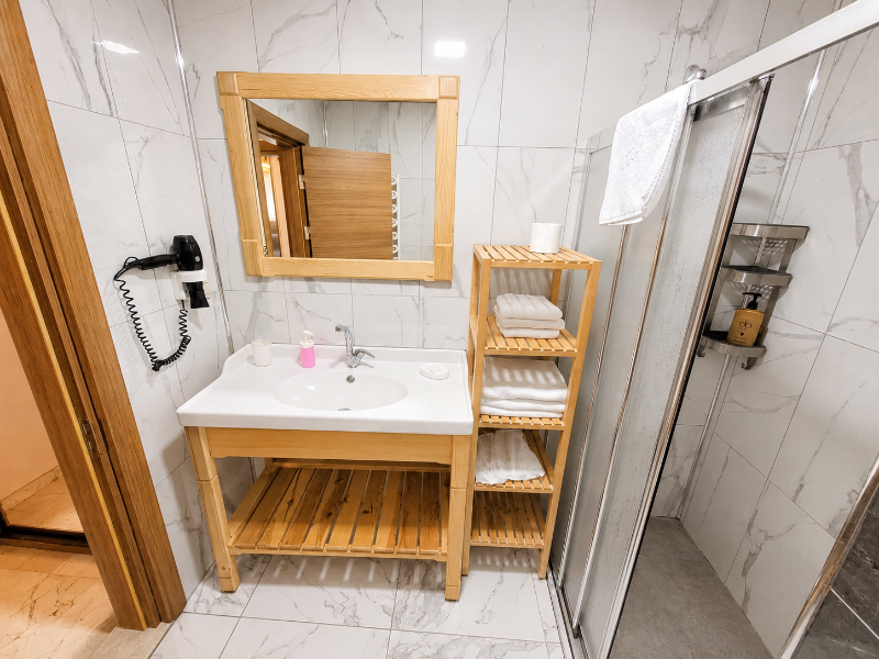 Saruhan Hotel image