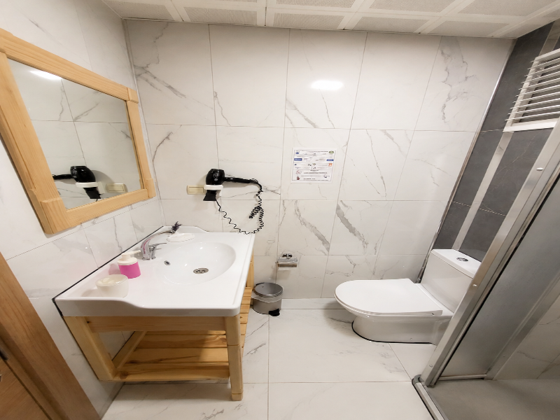 Saruhan Hotel image