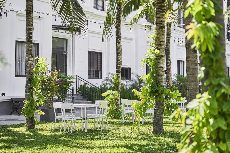 Nesta Hotel Da Nang image