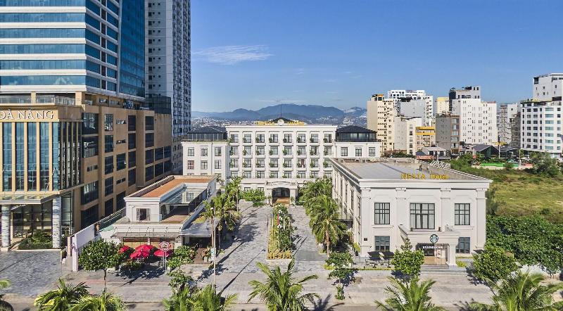 Nesta Hotel Da Nang image