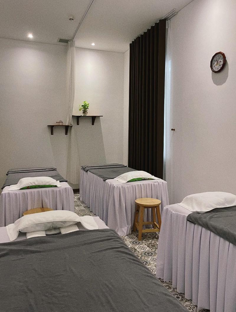 Nesta Hotel Da Nang image