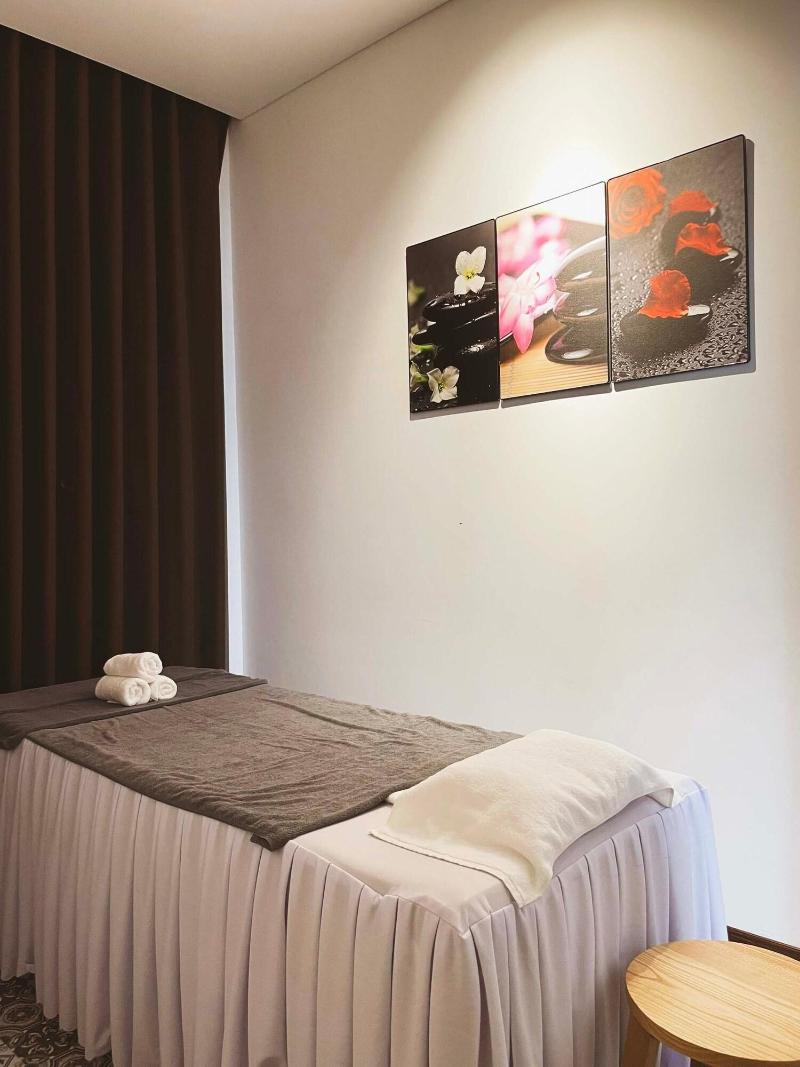 Nesta Hotel Da Nang image