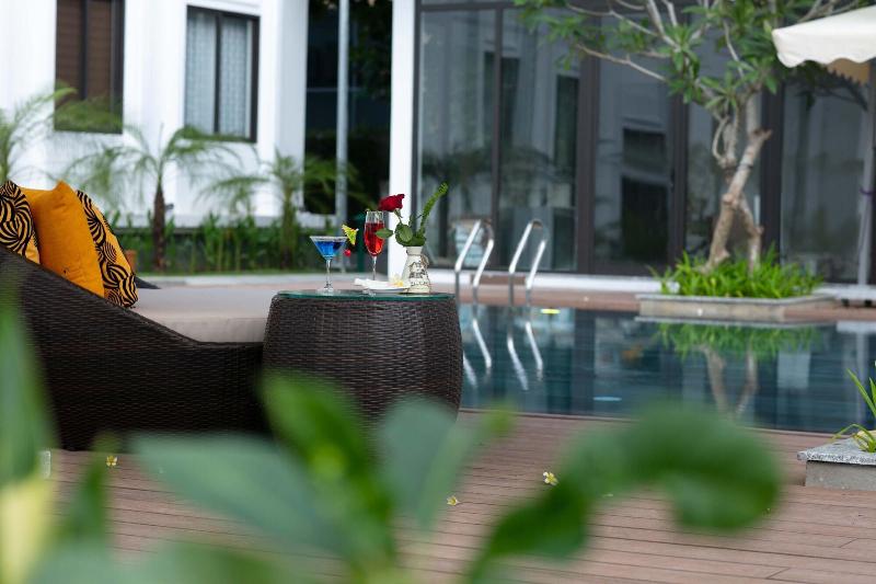 Nesta Hotel Da Nang image