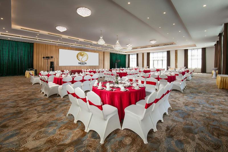 Nesta Hotel Da Nang image