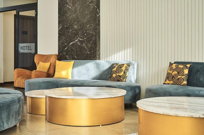 Nesta Hotel Da Nang image