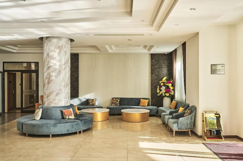 Nesta Hotel Da Nang image