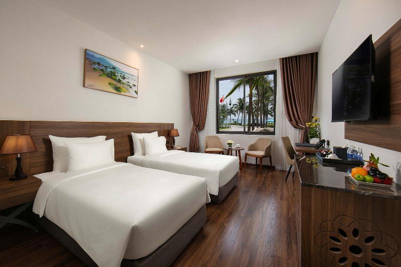 Nesta Hotel Da Nang image