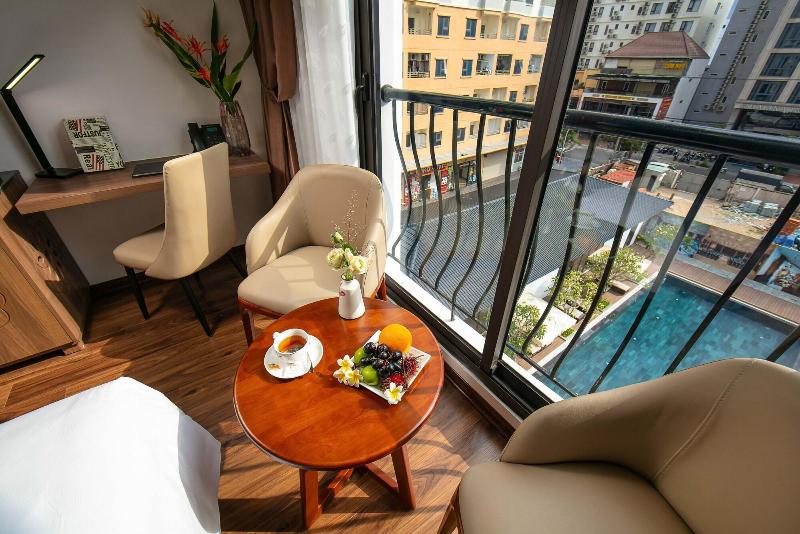 Nesta Hotel Da Nang image