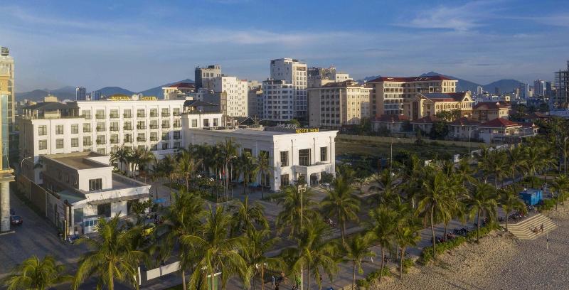 Nesta Hotel Da Nang image