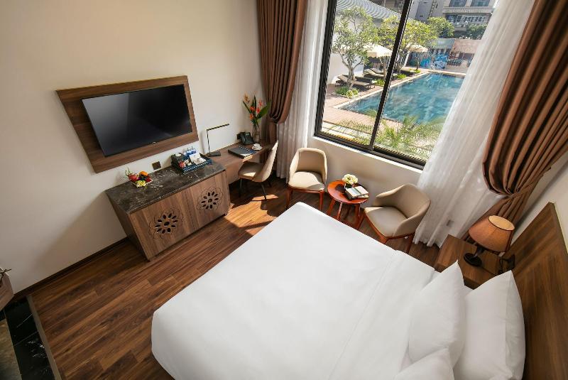 Nesta Hotel Da Nang image