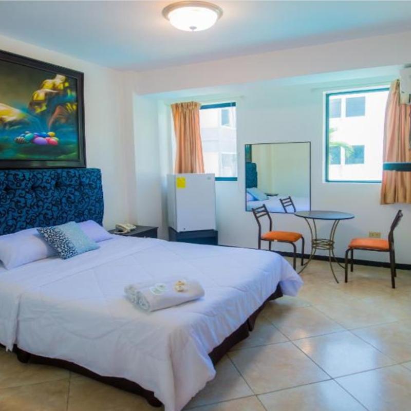 Hotel Presidente Premium Salinas image