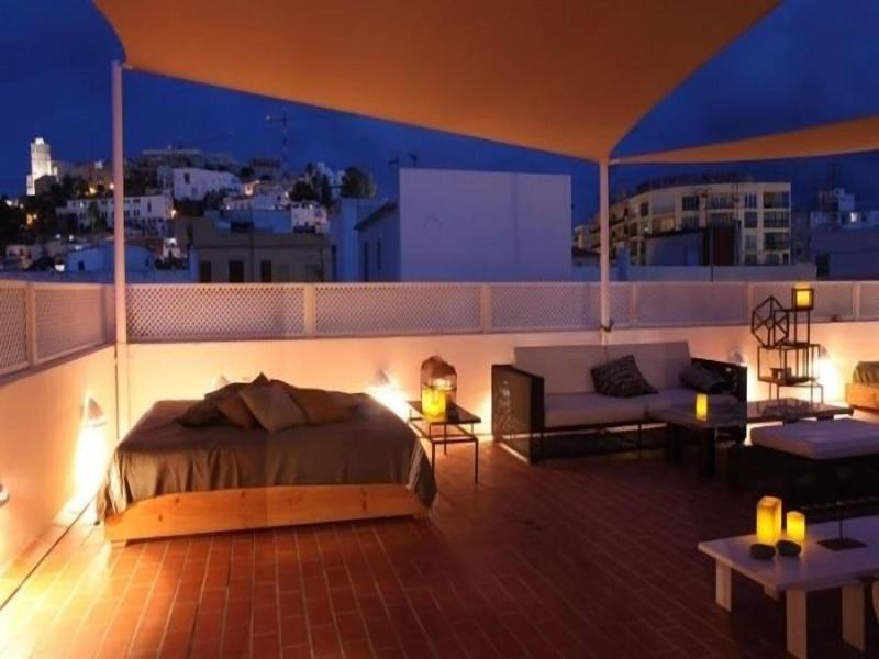 Hostal Juanita image