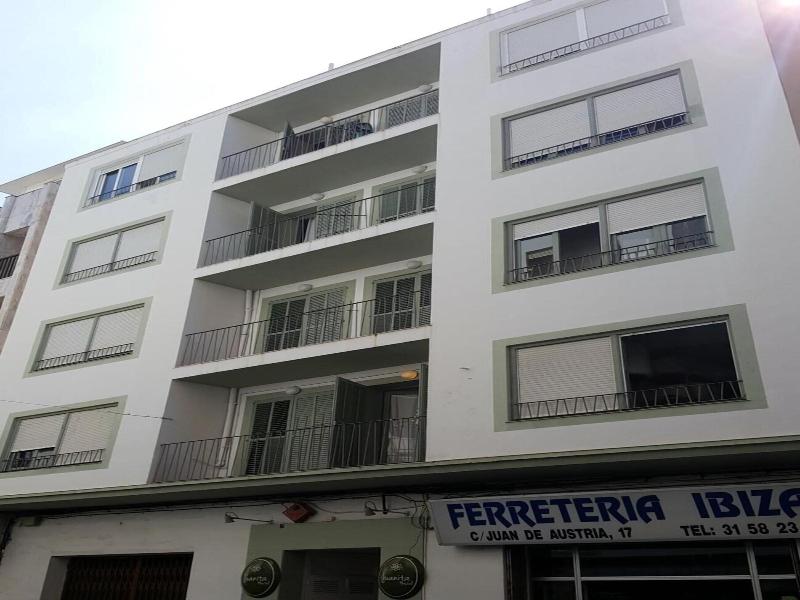 Hostal Juanita image
