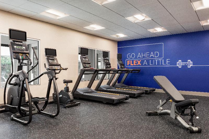 Holiday Inn Express & Suites Rhinelander By IHG image