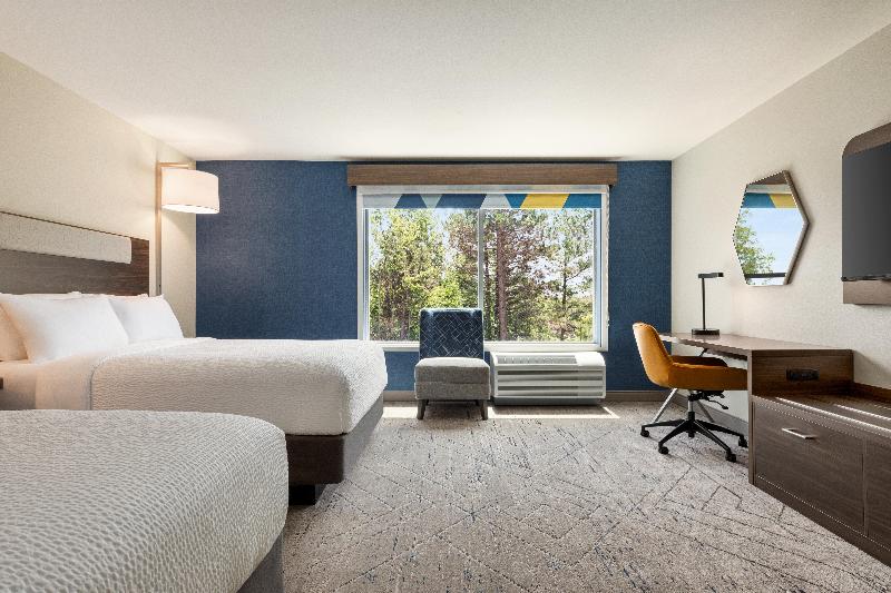 Holiday Inn Express & Suites Rhinelander By IHG image