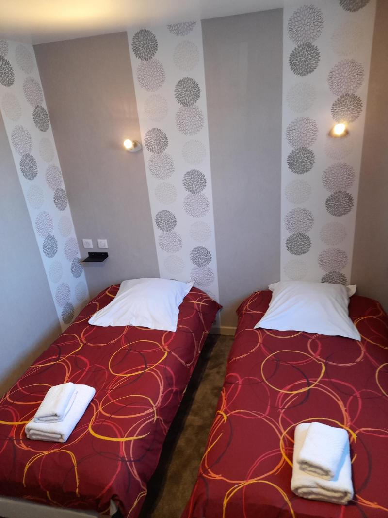 Logis Hotel Au Puits Enchante image