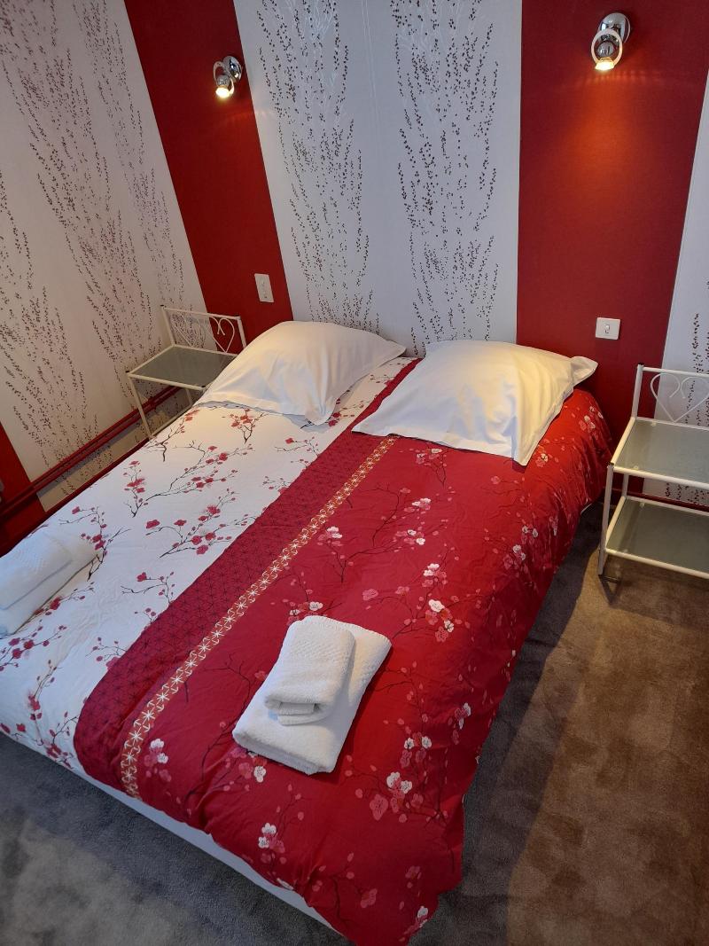Logis Hotel Au Puits Enchante image