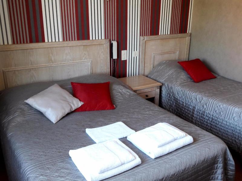 Logis Hotel Au Puits Enchante image
