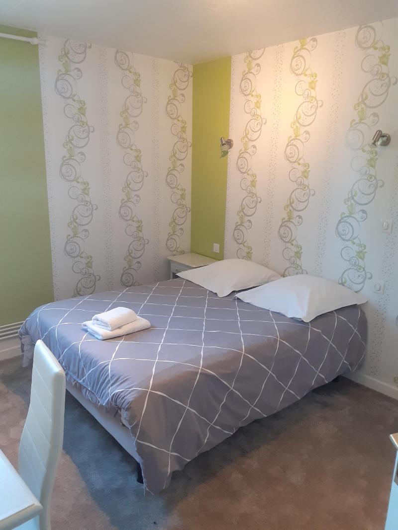 Logis Hotel Au Puits Enchante image