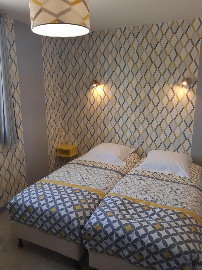 Logis Hotel Au Puits Enchante image