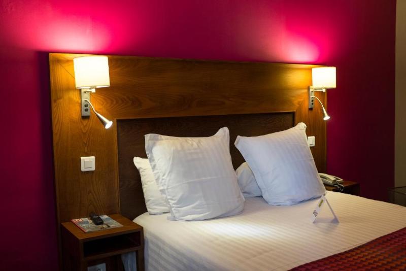 Logis Hotel La Paix image