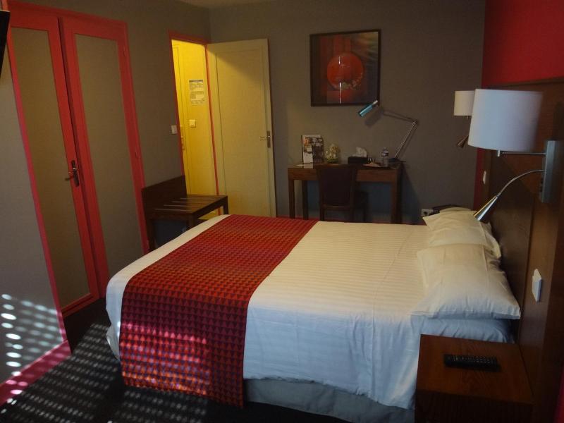 Logis Hotel La Paix image