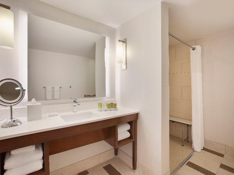 Hilton Naples image