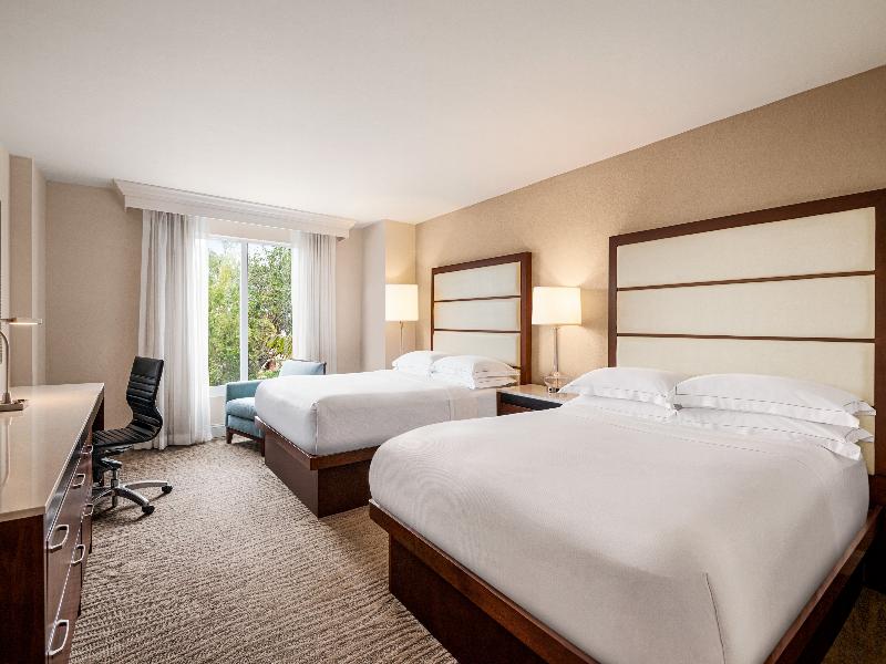 Hilton Naples image