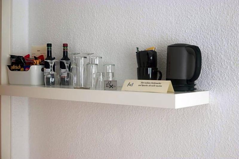 Hotel Merlin Garni image