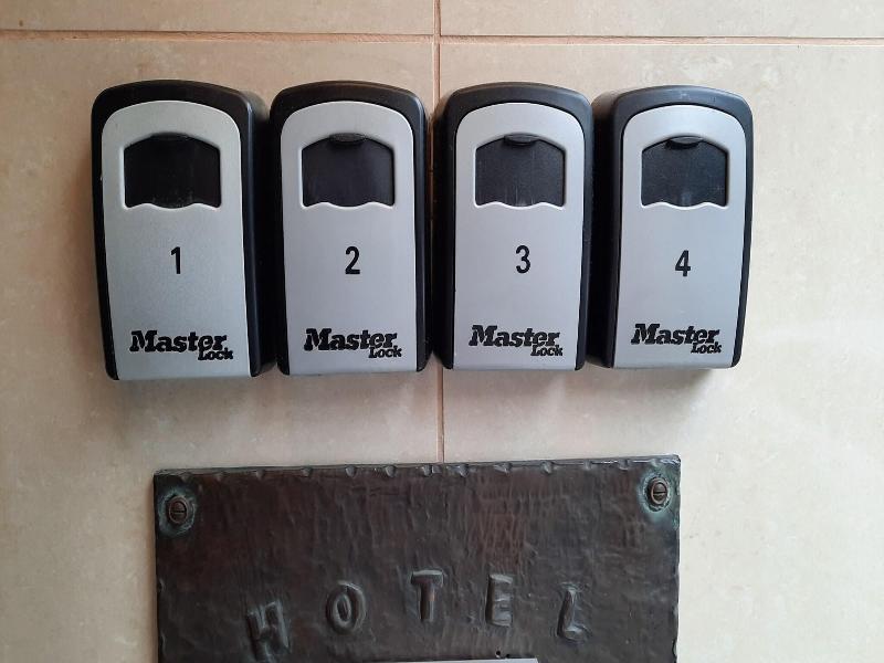 Hotel Merlin Garni image