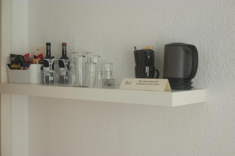 Hotel Merlin Garni image