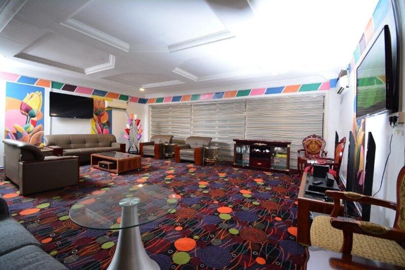 Signatious Hotels & Suites Lagos image