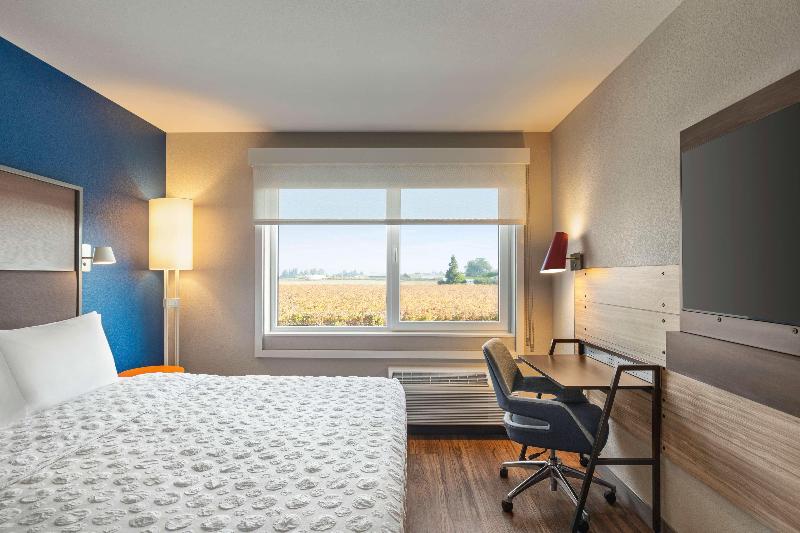 Tru By Hilton Lodi image